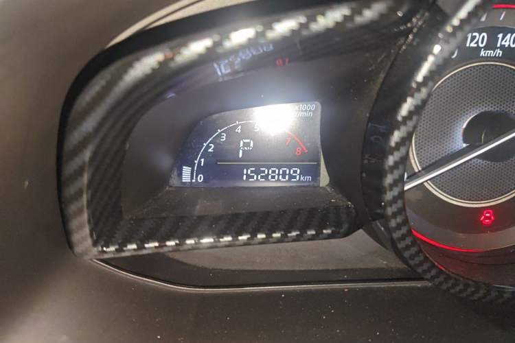 Used Mazda 3 Axela 2016 Sedan 1.5L Automatic Luxury Model Odometer Close Up