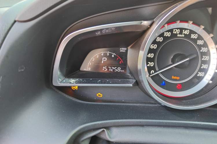 Used Mazda 3 Axela 2016 Hatchback 2.0L Automatic Sport Model Odometer Close Up