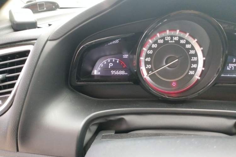 Used Mazda 3 Axela 2016 Sedan 1.5L Automatic Comfort Model Odometer Close Up