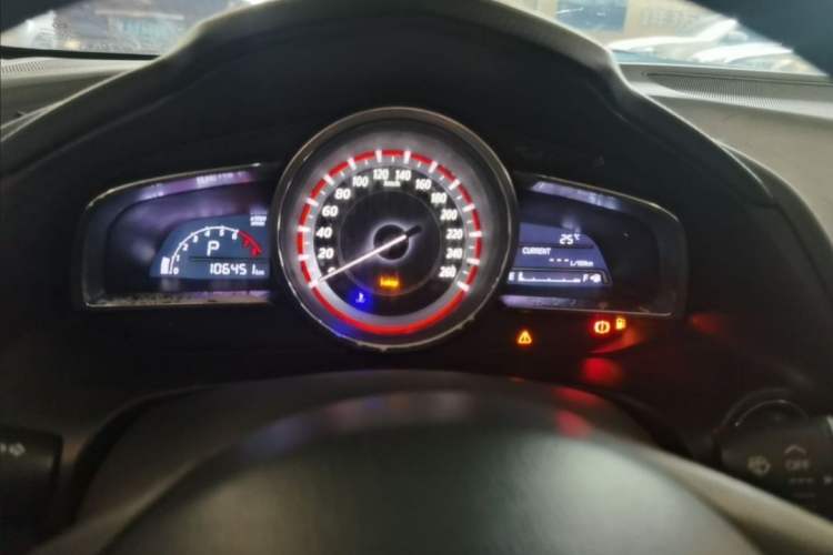 Used Mazda 3 Axela 2016 Sedan 1.5L Automatic Luxury Model Odometer Close Up