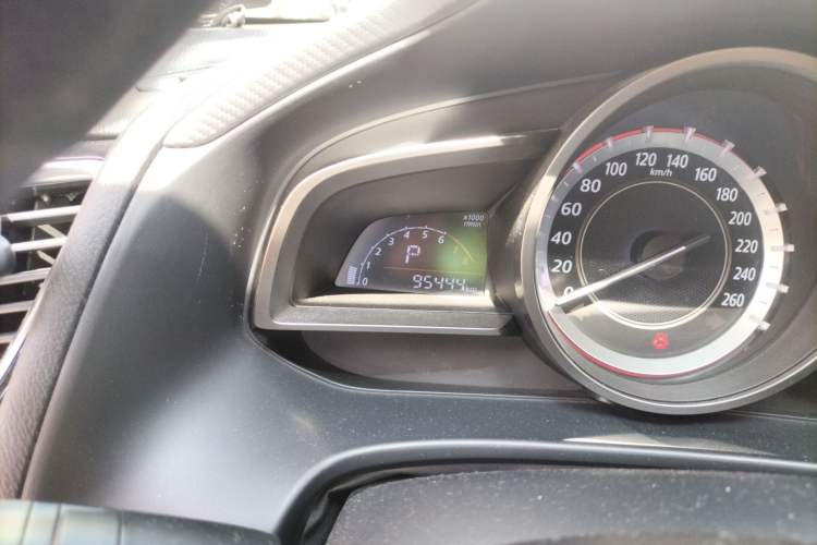 Used Mazda 3 Axela 2016 Sedan 1.5L Automatic Comfort Model Odometer Close Up