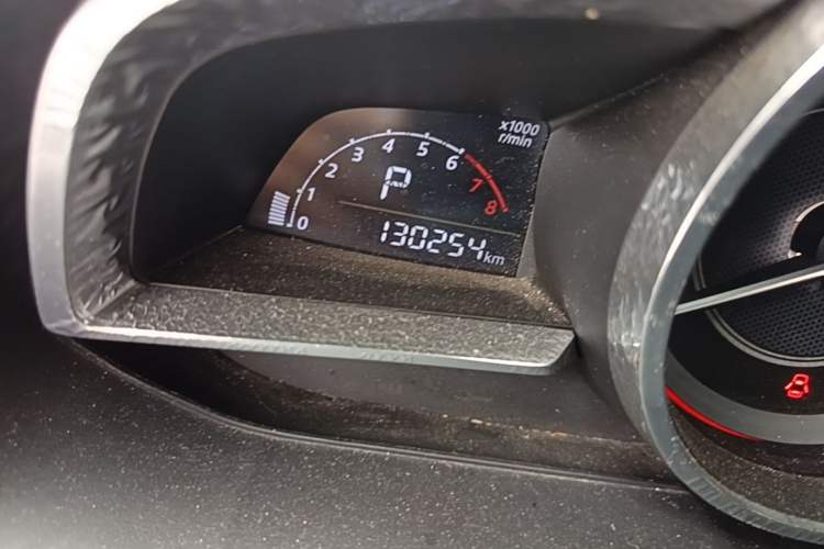 Used Mazda 3 Axela 2016 Sedan 1.5L Automatic Luxury Model Odometer Close Up