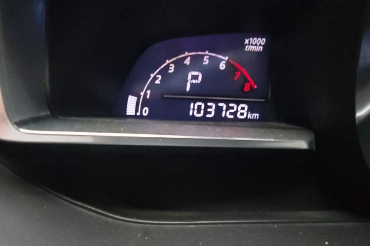 Used Mazda 3 Axela 2016 Sedan 1.5L Automatic Luxury Model Odometer Close Up