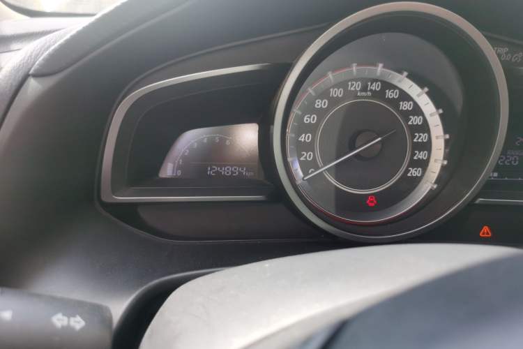 Used Mazda 3 Axela 2016 Sedan 1.5L Manual Comfort Model Odometer Close Up
