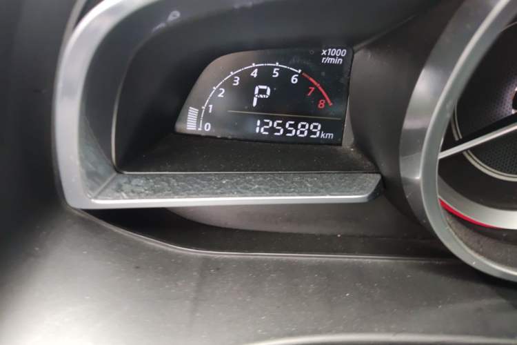 Used Mazda 3 Axela 2016 Sedan 1.5L Automatic Luxury Model Odometer Close Up