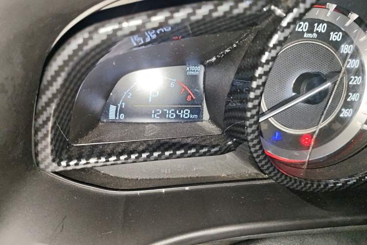Used Mazda 3 Axela 2016 Sedan 1.5L Automatic Comfort Model Odometer Close Up