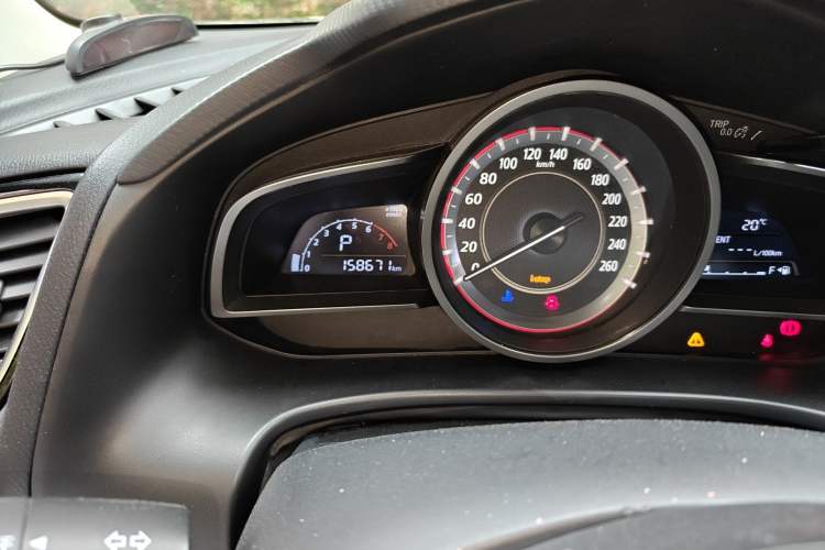 Used Mazda 3 Axela 2016 Sedan 1.5L Automatic Comfort Model Odometer Close Up