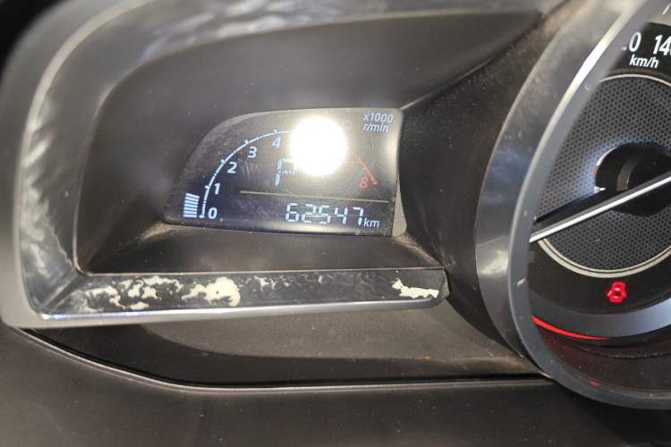 Used Mazda 3 Axela 2016 Sedan 2.0L Automatic Sport Model Odometer Close Up