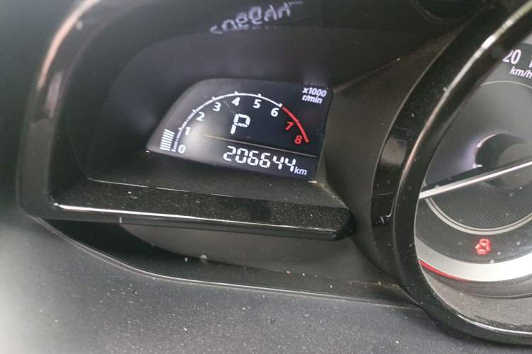 Used Mazda 3 Axela 2016 Sedan 1.5L Automatic Comfort Model Odometer Close Up