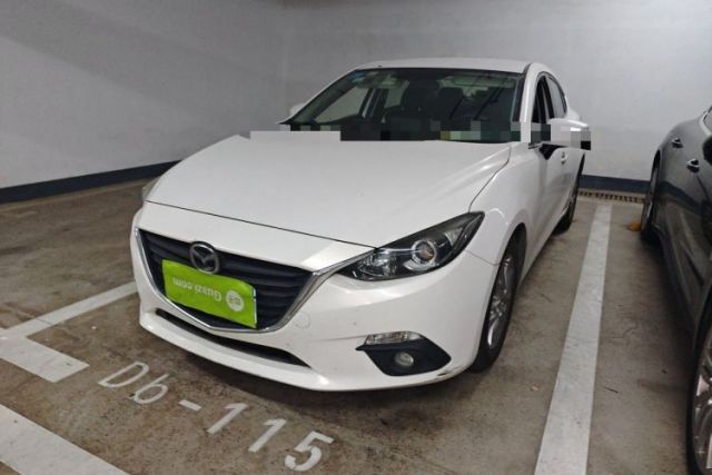 Used Mazda 3 Axela 2016 Sedan 1.5L Manual Comfort Model