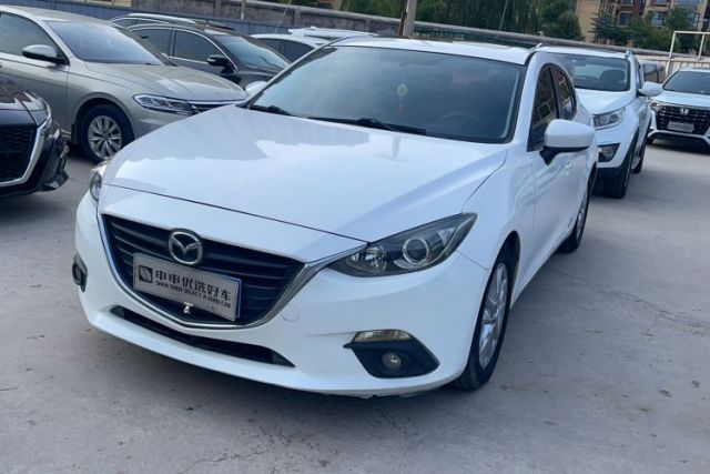 Used Mazda 3 Axela 2016 Sedan 1.5L Automatic Luxury Model