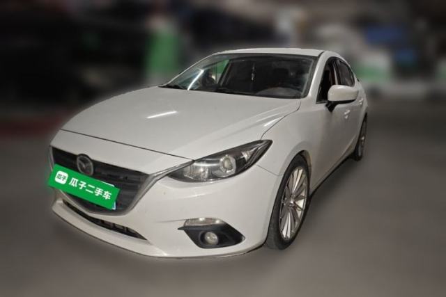 Used Mazda 3 Axela 2016 Sedan 1.5L Automatic Comfort Model