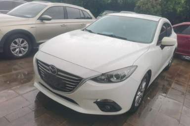 Used Mazda 3 Axela 2016 Sedan 1.5L Automatic Comfort Model