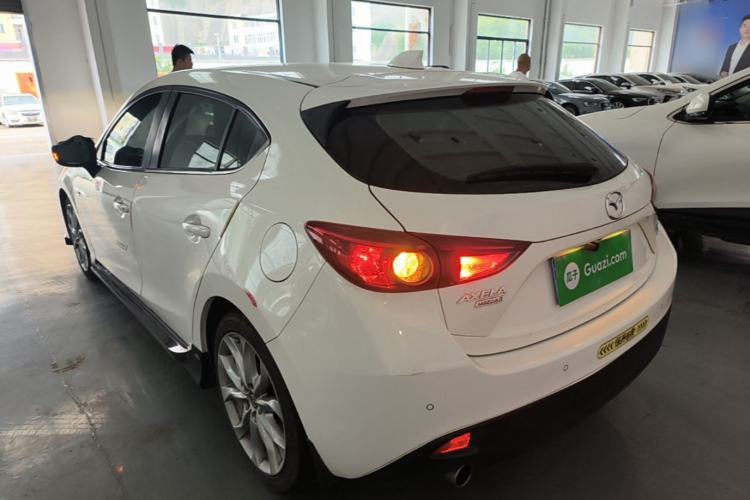 Used Mazda 3 Axela 2016 Hatchback 2.0L Automatic Flagship Model Rear Left 45 Deg