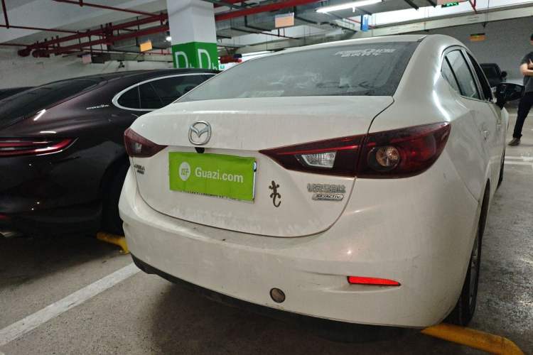Used Mazda 3 Axela 2016 Sedan 1.5L Manual Comfort Model Rear