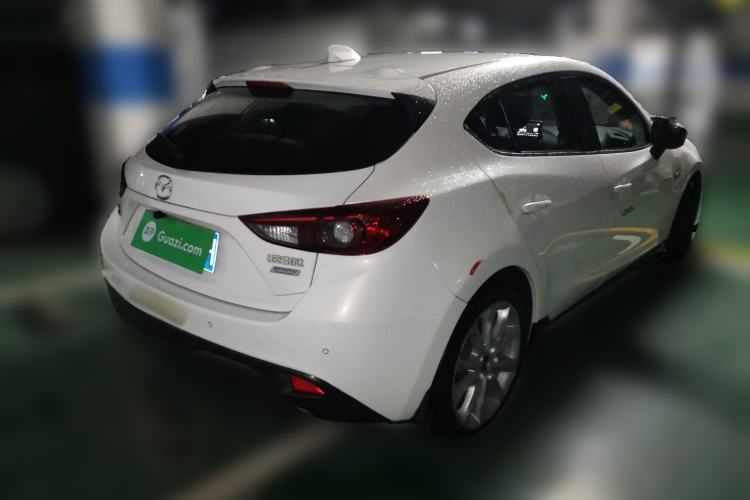 Used Mazda 3 Axela 2016 Hatchback 2.0L Automatic Flagship Model Rear Right 45 Deg