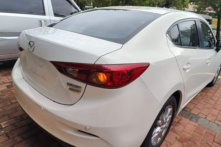Used Mazda 3 Axela 2016 Sedan 1.5L Automatic Comfort Model Rear Right 45 Deg
