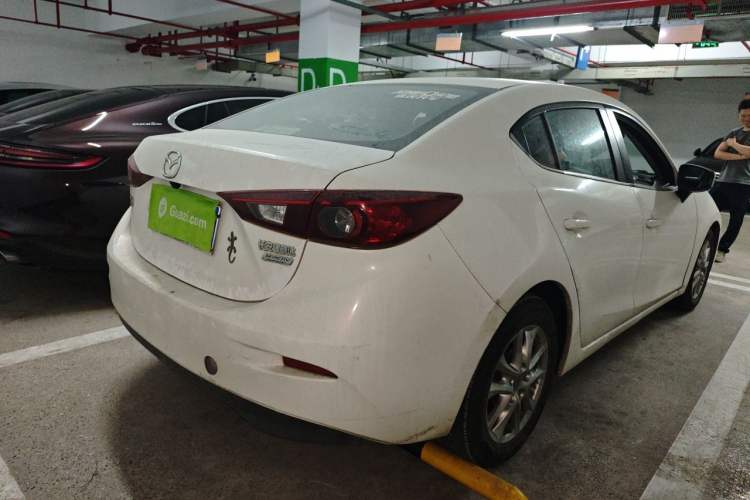 Used Mazda 3 Axela 2016 Sedan 1.5L Manual Comfort Model Rear Right 45 Deg