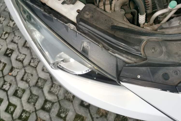 Used Mazda 3 Axela 2016 Sedan 1.5L Automatic Comfort Model Right Front Headlight