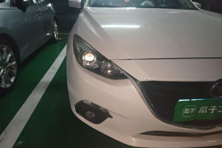 Used Mazda 3 Axela 2016 Sedan 1.5L Automatic Luxury Model Right Front Headlight