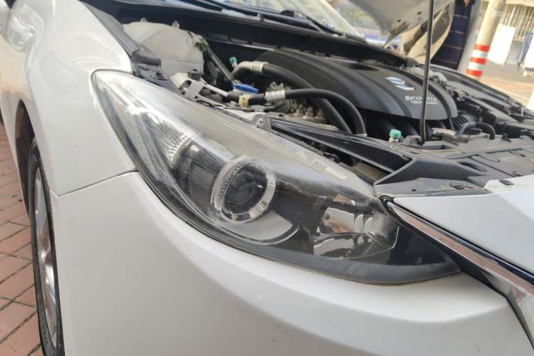 Used Mazda 3 Axela 2016 Sedan 1.5L Automatic Luxury Model Right Front Headlight