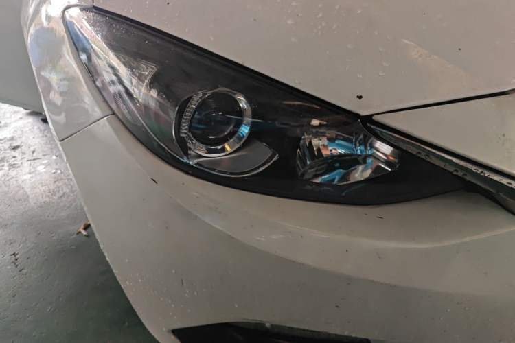 Used Mazda 3 Axela 2016 Sedan 1.5L Automatic Comfort Model Right Front Headlight