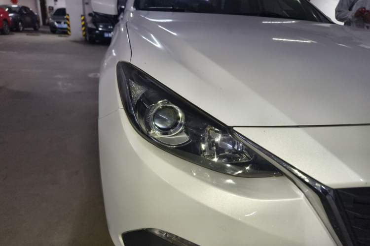 Used Mazda 3 Axela 2016 Sedan 1.5L Automatic Comfort Model Right Front Headlight
