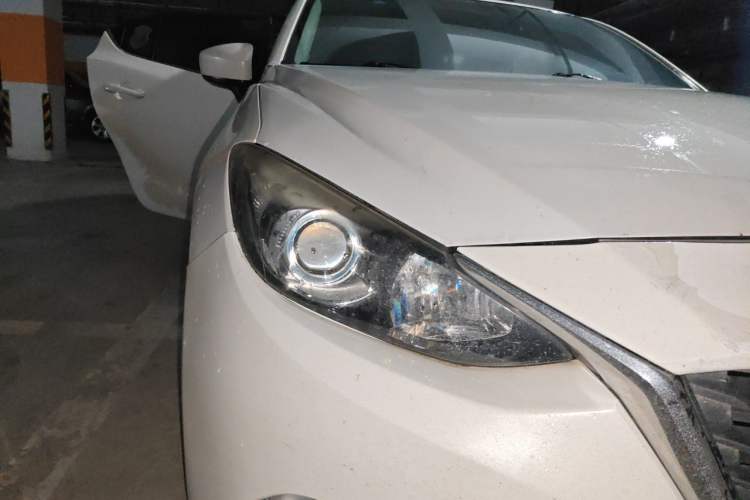 Used Mazda 3 Axela 2016 Sedan 1.5L Automatic Luxury Model Right Front Headlight