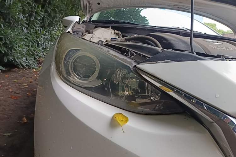 Used Mazda 3 Axela 2016 Sedan 1.5L Automatic Luxury Model Right Front Headlight