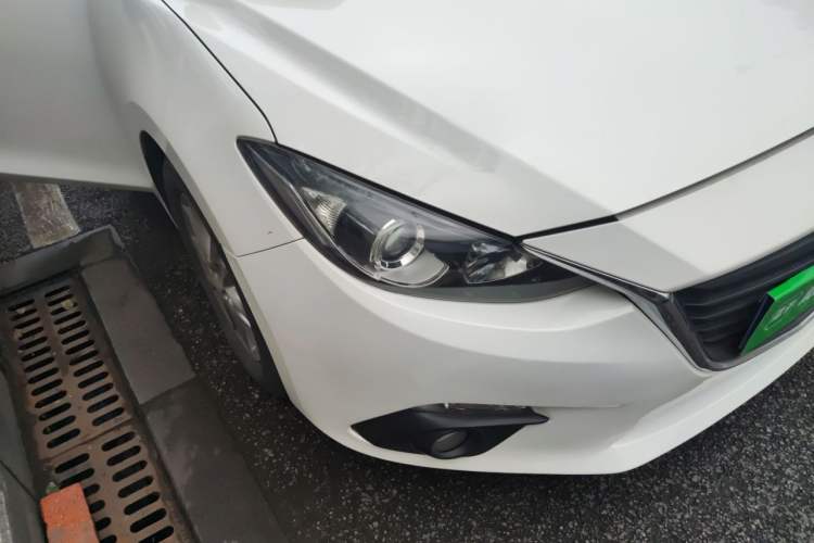 Used Mazda 3 Axela 2016 Sedan 1.5L Automatic Luxury Model Right Front Headlight