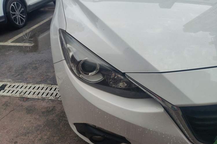 Used Mazda 3 Axela 2016 Sedan 1.5L Automatic Comfort Model Right Front Headlight