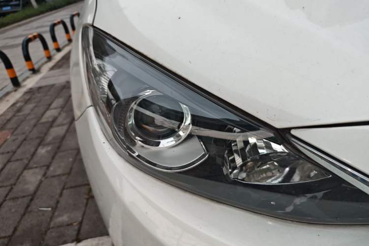 Used Mazda 3 Axela 2016 Sedan 1.5L Automatic Prestige Model Right Front Headlight