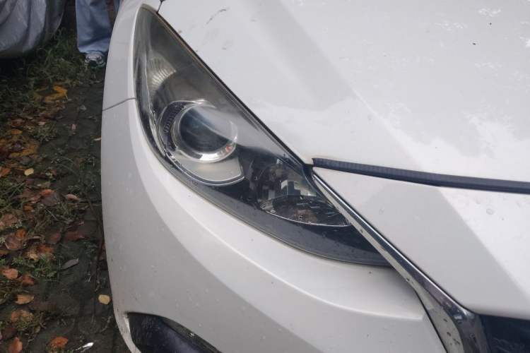 Used Mazda 3 Axela 2016 Sedan 1.5L Automatic Comfort Model Right Front Headlight