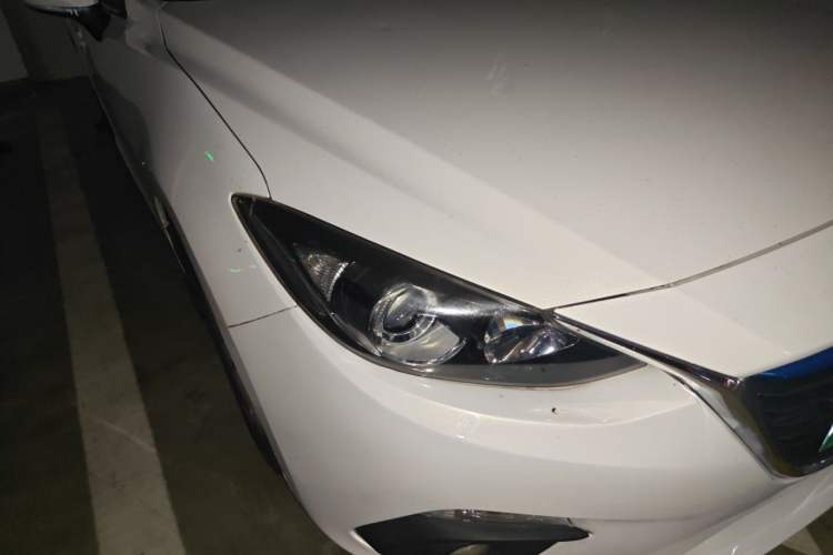 Used Mazda 3 Axela 2016 Sedan 1.5L Manual Comfort Model Right Front Headlight