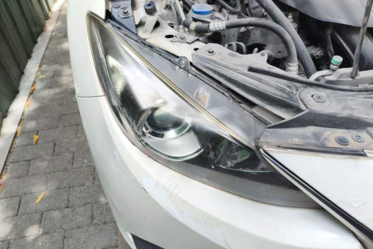 Used Mazda 3 Axela 2016 Sedan 1.5L Automatic Luxury Model Right Front Headlight