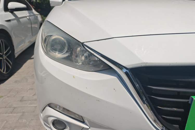 Used Mazda 3 Axela 2016 Sedan 1.5L Automatic Luxury Model Right Front Headlight