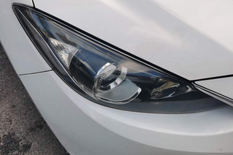 Used Mazda 3 Axela 2016 Sedan 1.5L Automatic Comfort Model Right Front Headlight
