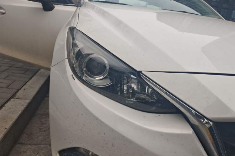 Used Mazda 3 Axela 2016 Sedan 1.5L Manual Luxury Model Right Front Headlight