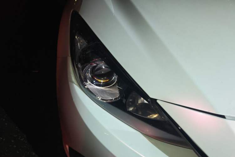 Used Mazda 3 Axela 2016 Sedan 1.5L Automatic Luxury Model Right Front Headlight