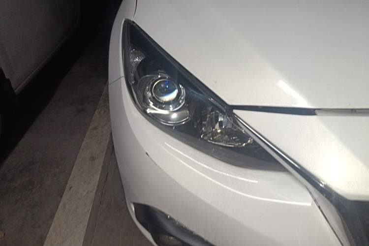 Used Mazda 3 Axela 2016 Sedan 1.5L Automatic Comfort Model Right Front Headlight