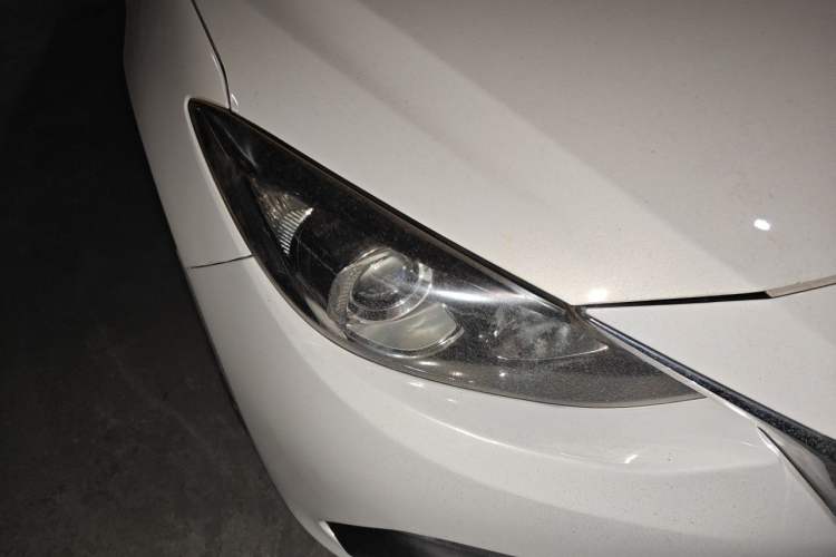 Used Mazda 3 Axela 2016 Sedan 1.5L Automatic Comfort Model Right Front Headlight