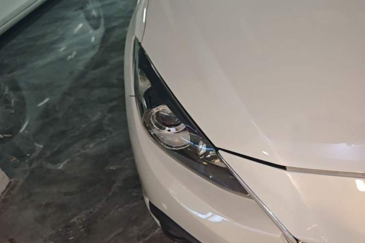 Used Mazda 3 Axela 2016 Sedan 1.5L Automatic Comfort Model Right Front Headlight