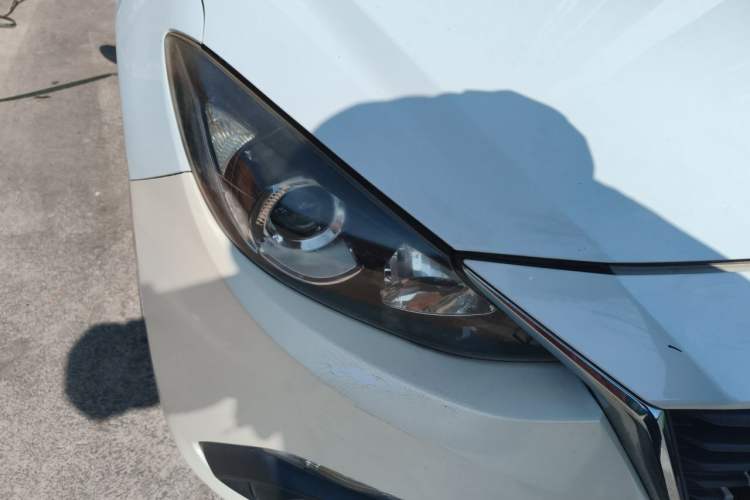 Used Mazda 3 Axela 2016 Sedan 1.5L Automatic Luxury Model Right Front Headlight