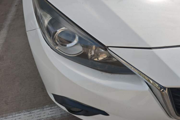Used Mazda 3 Axela 2016 Sedan 1.5L Manual Comfort Model Right Front Headlight