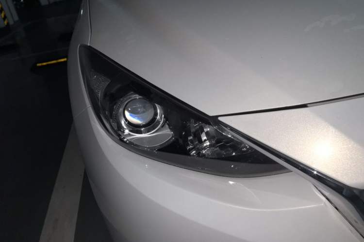Used Mazda 3 Axela 2016 Sedan 1.5L Automatic Comfort Model Right Front Headlight