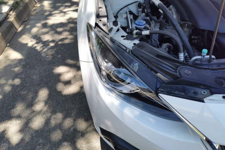 Used Mazda 3 Axela 2016 Sedan 1.5L Manual Luxury Model Right Front Headlight