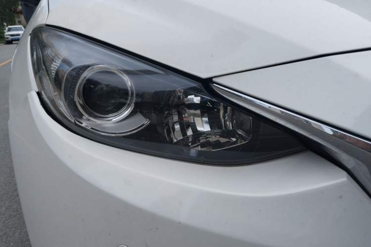 Used Mazda 3 Axela 2016 Sedan 1.5L Automatic Comfort Model Right Front Headlight