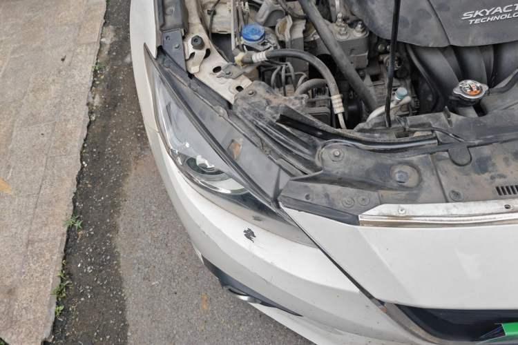 Used Mazda 3 Axela 2016 Sedan 1.5L Automatic Comfort Model Right Front Headlight