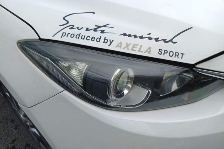 Used Mazda 3 Axela 2016 Sedan 1.5L Automatic Comfort Model Right Front Headlight