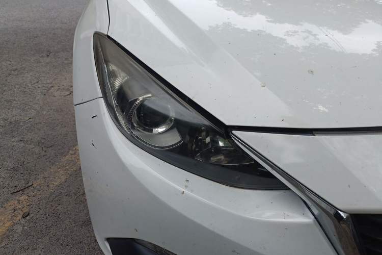 Used Mazda 3 Axela 2016 Sedan 1.5L Automatic Comfort Model Right Front Headlight